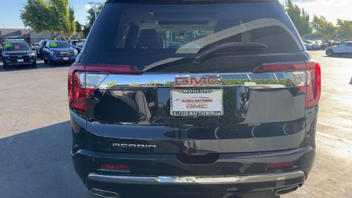 2021 GMC Acadia Denali