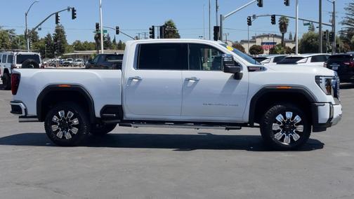 2025 GMC Sierra 2500 Denali