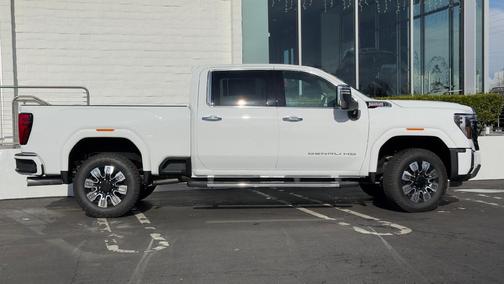 2026 GMC Sierra 2500 Denali