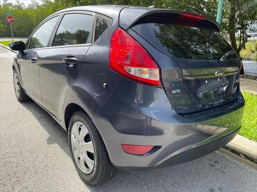 Photo 5 of 19 of 2012 Ford Fiesta SE
