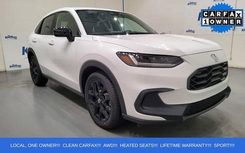Platinum White Pearl 2025 Honda HR-V