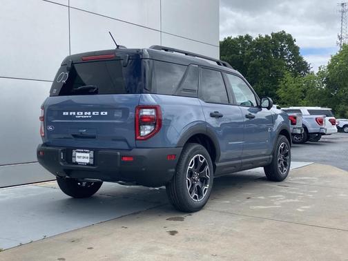 Blue 2026 Ford Bronco Sport Outer Banks