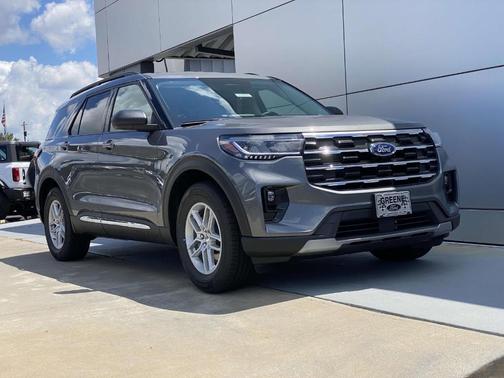 2025 Ford Explorer Active RWD