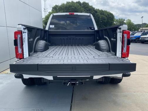 White 2026 Ford F-350 Platinum