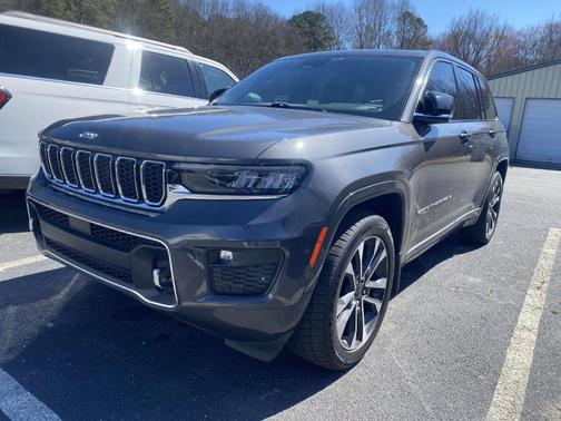 2022 Jeep Grand Cherokee Overland