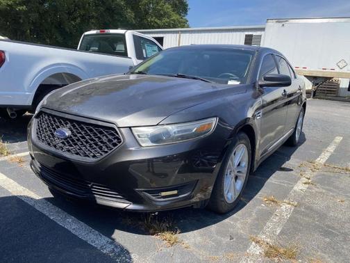 2018 Ford Taurus SE
