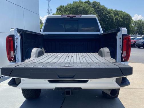 White 2022 GMC Sierra 3500 Denali