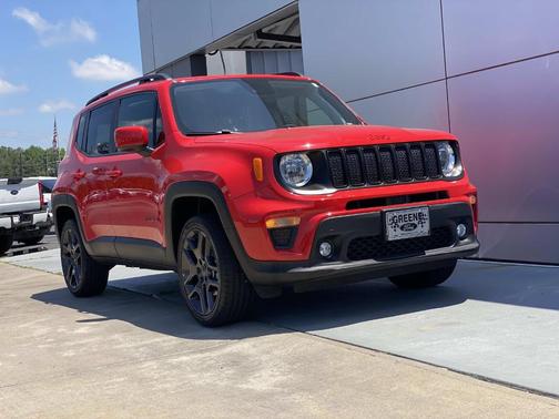 Red 2022 Jeep Renegade Latitude