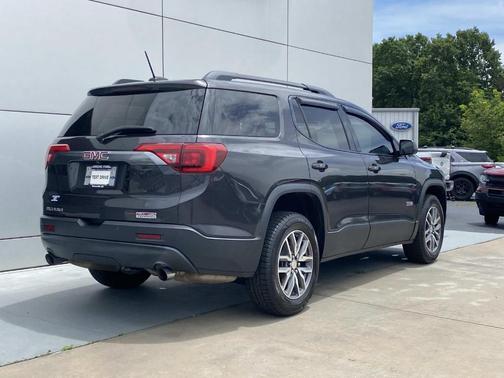 Silver 2017 GMC Acadia SLE-2
