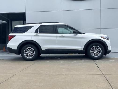 White 2026 Ford Explorer Active