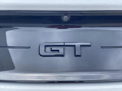 White 2022 Ford Mustang GT