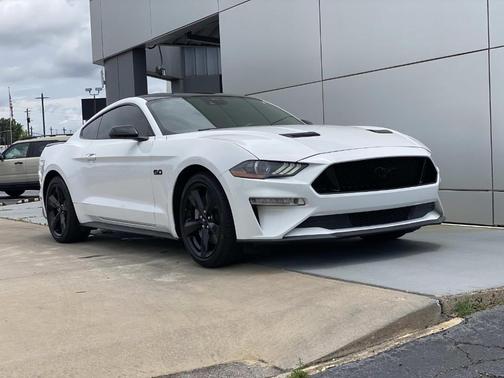 White 2022 Ford Mustang GT