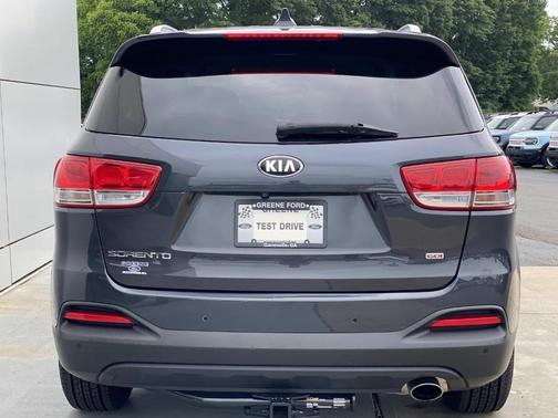 Gray 2018 Kia Sorento LX