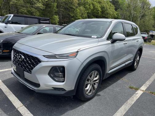 Silver 2019 Hyundai SANTA FE 2.4 SE