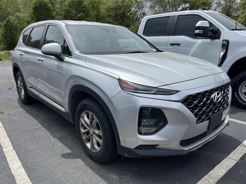 Silver 2019 Hyundai SANTA FE 2.4 SE