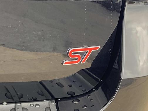 2025 Ford Explorer ST 4WD