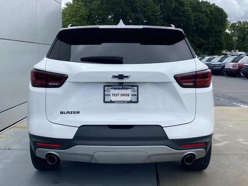 White 2023 Chevrolet Blazer 3LT