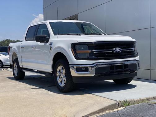 White 2025 Ford F-150 XLT