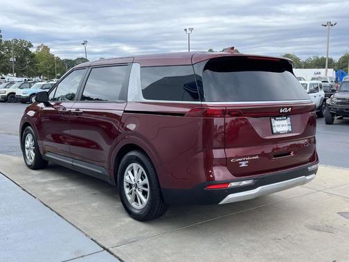 2022 Kia Carnival LXS