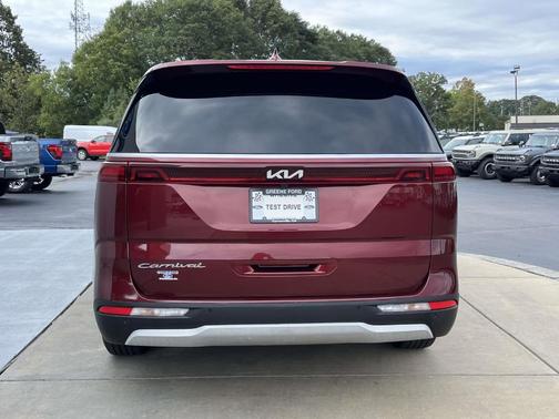 2022 Kia Carnival LXS