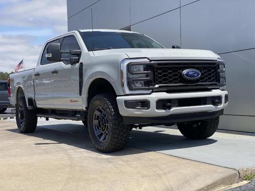 Avalanche 2025 Ford F-250 XL