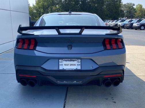 2025 Ford Mustang Dark Horse