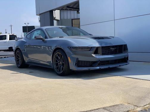 2025 Ford Mustang Dark Horse