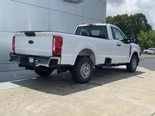 2025 Ford F-250 XL