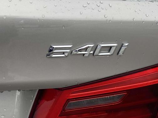 2018 BMW 540 i