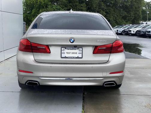 2018 BMW 540 i