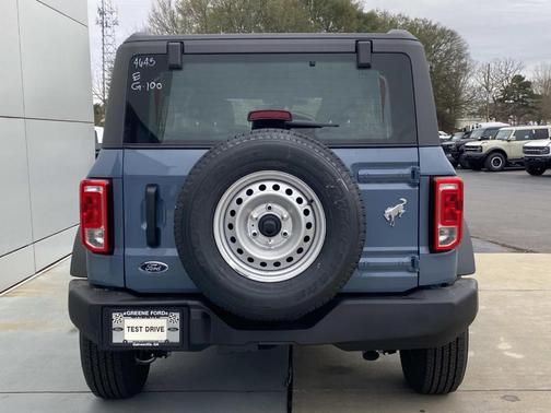 2025 Ford Bronco Base