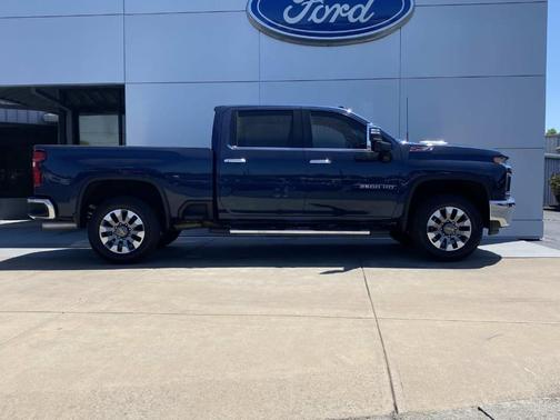 Blue 2022 Chevrolet Silverado 2500 LTZ