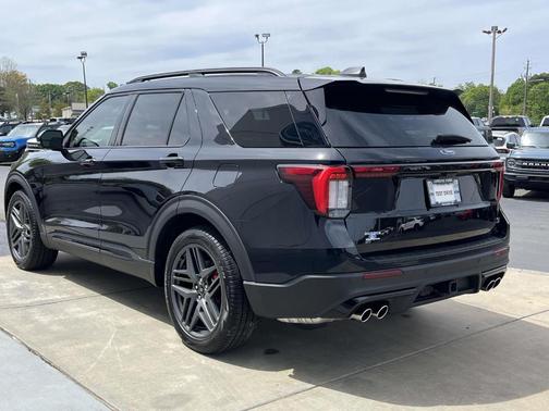 Black 2025 Ford Explorer ST