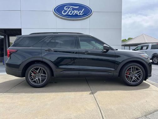 Black 2025 Ford Explorer ST