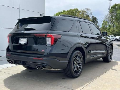 Black 2025 Ford Explorer ST