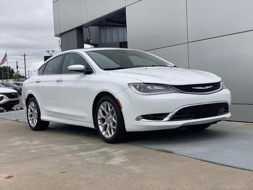 White 2016 Chrysler 200 C