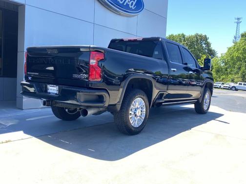 Black 2023 Chevrolet Silverado 3500 High Country