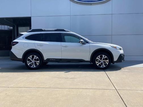 2020 Subaru Outback Touring XT