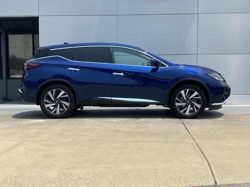 2022 Nissan Murano SL