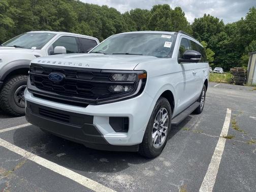 Silver 2025 Ford Expedition Active