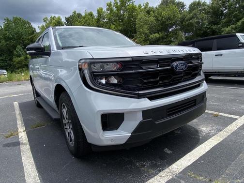 Silver 2025 Ford Expedition Active