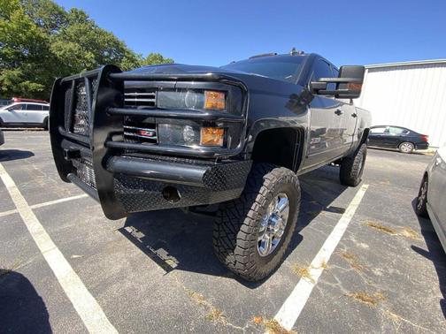 Black 2019 Chevrolet Silverado 2500 LT
