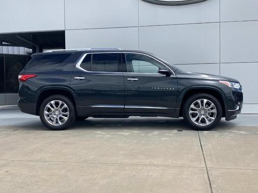 Gray 2019 Chevrolet Traverse Premier