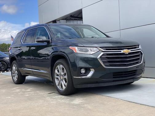 Gray 2019 Chevrolet Traverse Premier