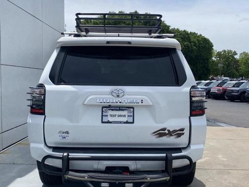 White 2021 Toyota 4Runner SR5 Premium