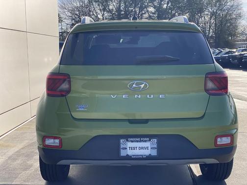 2023 Hyundai VENUE SEL