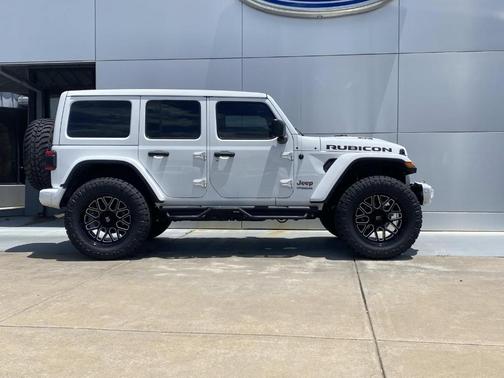 White 2022 Jeep Wrangler Unlimited Rubicon 392