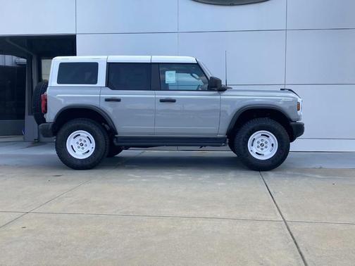 Avalanche Gray 2026 Ford Bronco Heritage Edition
