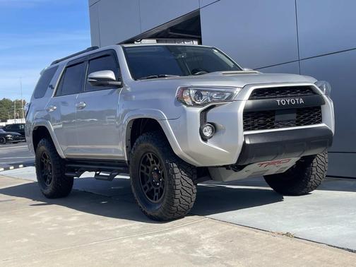 Classic Silver Metallic 2024 Toyota 4Runner TRD Off Road Premium