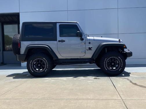 2016 Jeep Wrangler Sport